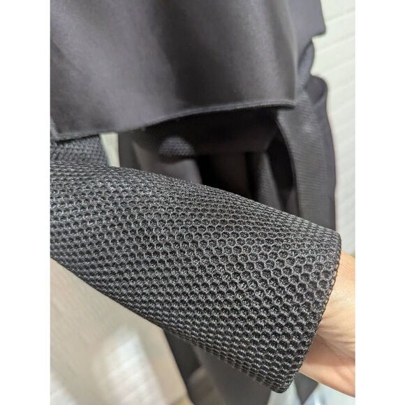 Caramel by Rosa & Rose Women's Black Solid Long-Sleeve Tie-Belt Net Trim Jacket - Picture 7 of 10